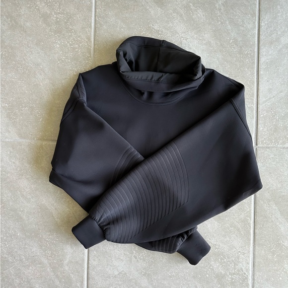 Lululemon Runner Pullover - Picture 3 of 5